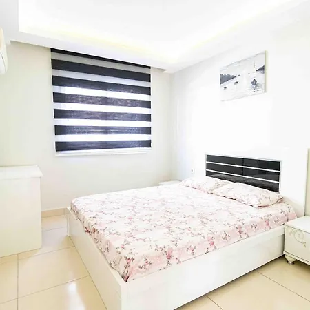 Crystal Life Apartment Alanya
